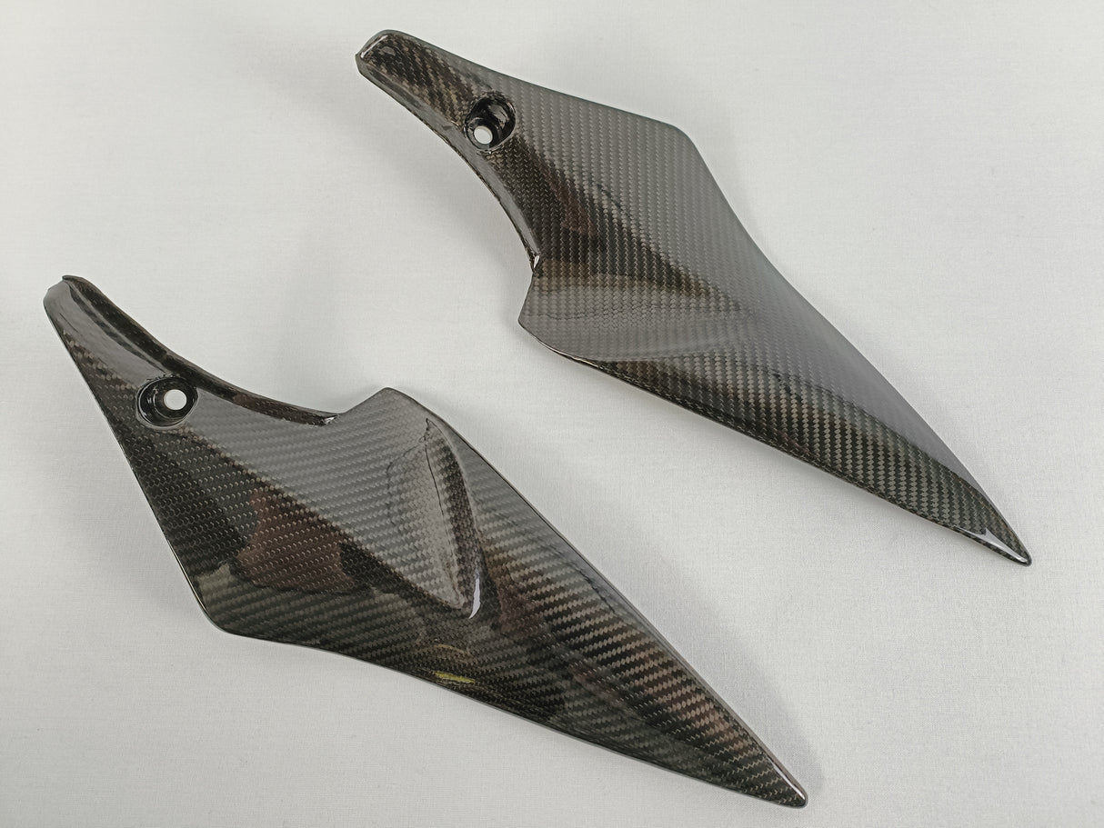 DESSOUS DE SELLE 600GSX-R ET 750GSX-R 2006 À 2007 K6 K7 SUZUKI 100% CARBONE ACCESSOIRES ORIGINE OEM / 990D002HSPCRB