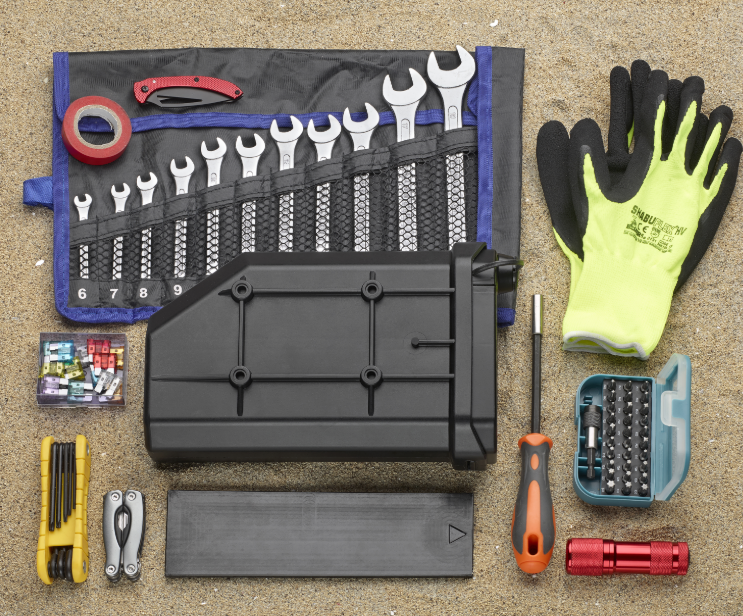 BOITE A OUTILS GIVI A MONTER SUR SUPPORT VALISE / RGS250