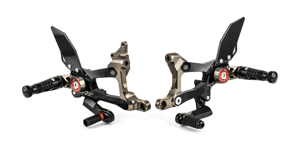 COMMANDES RECULÉES DUCATI V4 1100/S 2018 À 2024 ETV4 1100 R 2023 À 2025 GILLES TOOLING EN ALUMINIUM RÉGLABLES HOMOLOGUÉES / RGMUE2-DU01