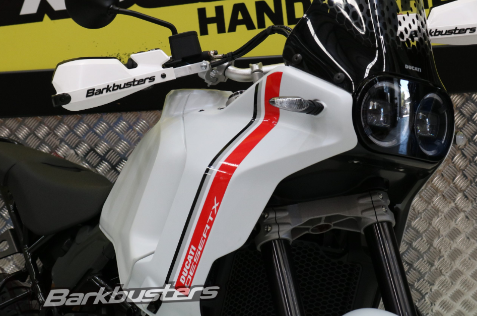 KIT DE MONTAGE PROTÈGE-MAINS BARKBUSTERS DESERT X ET DESERT X RALLY 2022-2024 DUCATI / BHG-100-00-NP