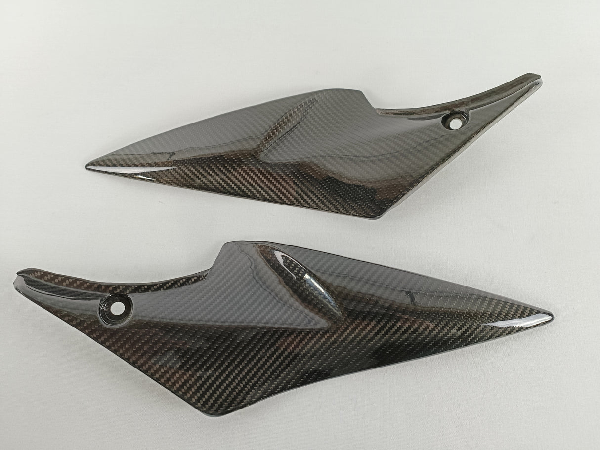 DESSOUS DE SELLE 600GSX-R ET 750GSX-R 2006 À 2007 K6 K7 SUZUKI 100% CARBONE ACCESSOIRES ORIGINE OEM / 990D002HSPCRB