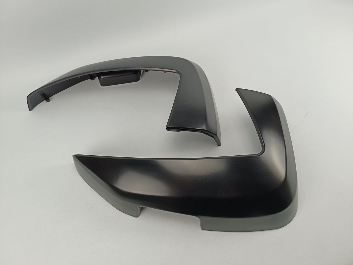 ENJOLIVEURS NOIR BRUT POUR VALISES V35 MONOKEY SIDE 35LITRES GIVI / RGC35N