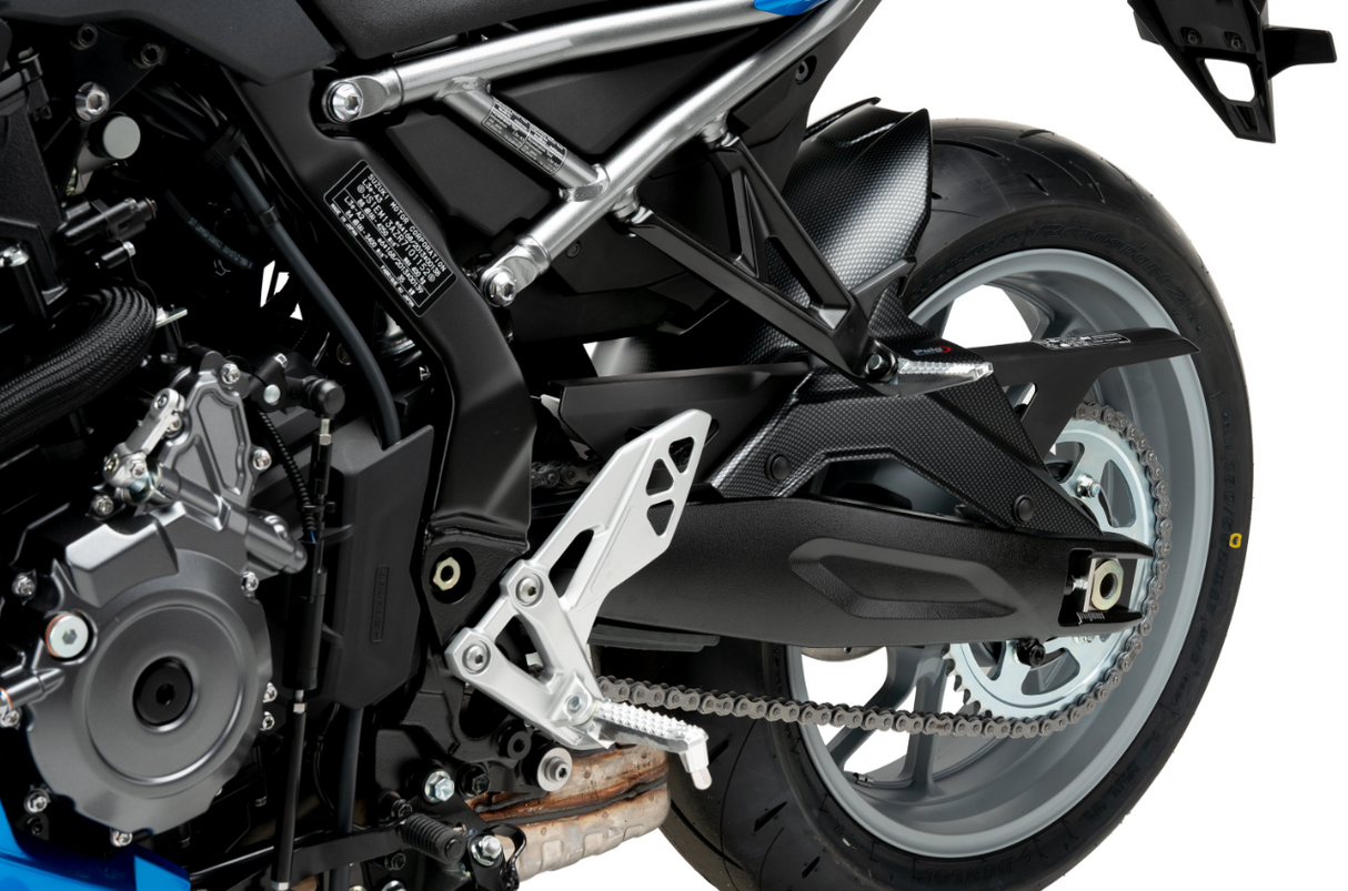 GARDE BOUE ARRIERE SUZUKI GSX-8S 2023 À 2025 ET GSX-8R 2024 À 2025 IMITATION CARBONE PUIG / RP21699C