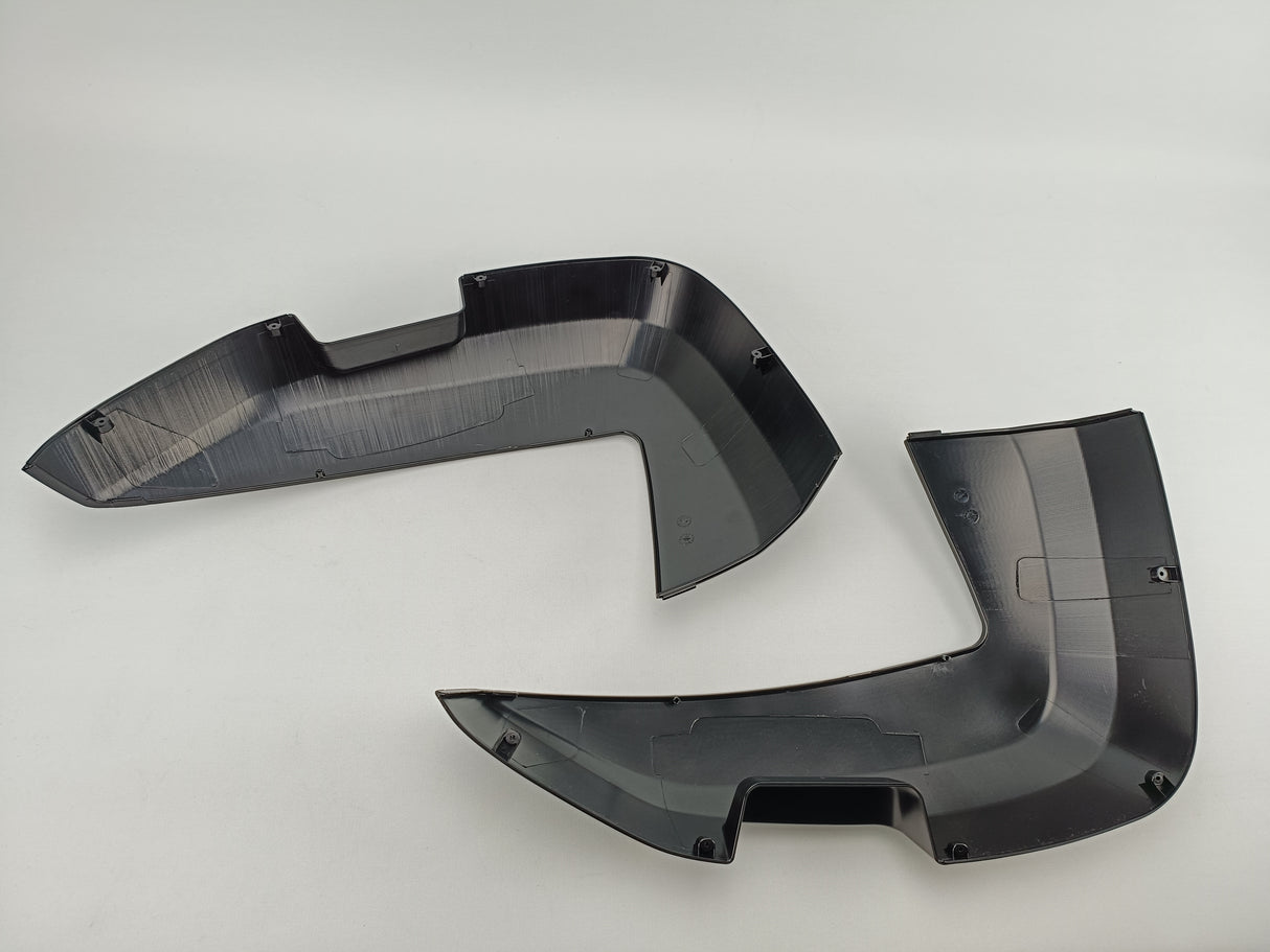 ENJOLIVEURS NOIR BRUT POUR VALISES V35 MONOKEY SIDE 35LITRES GIVI / RGC35N