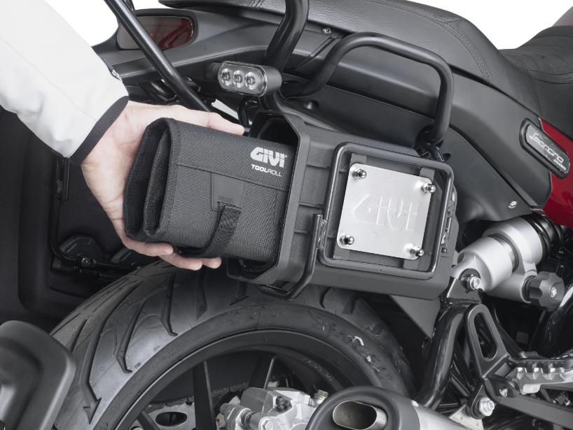 SACOCHE PORTE OUTILS GIVI UNIVERSELLE / RGT515