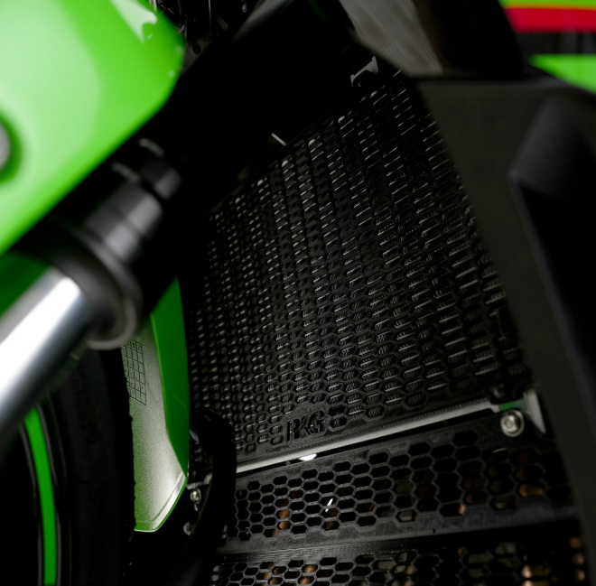 GRILLE PROTECTION DE RADIATEUR D'EAU ZX4R ET ZX40RR 2023 À 2025 R&G RACING / RRRAD0333PROBK