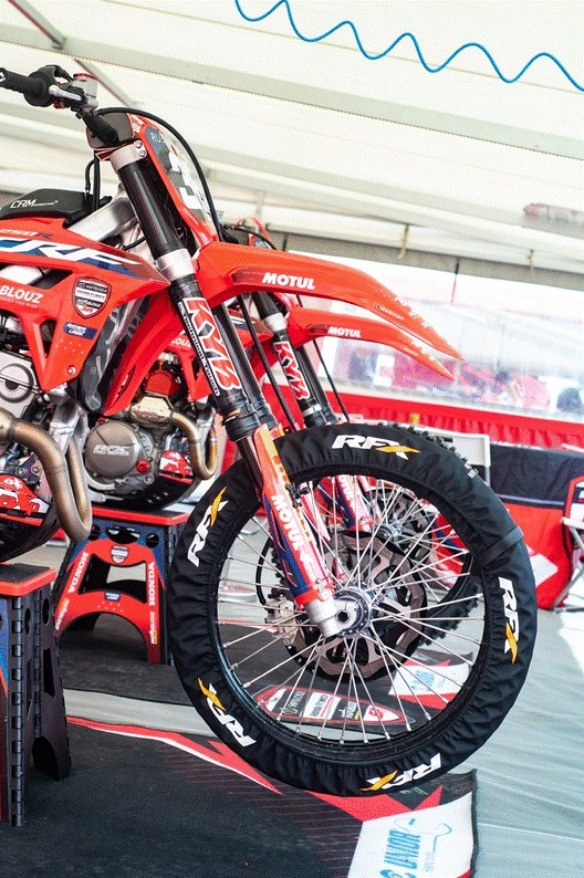 HOUSSES DE PROTRECTION POUR PNEUS AVANT 21" ET ARRIÈRE 18"-19" RFX / RFFXTC1000099BK