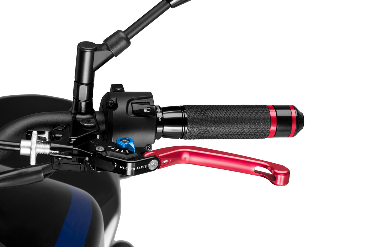 LEVIER D'EMBRAYAGE PUIG 3.0 EN ALUMINIUM TAILLÉ MASSE LONG RABATTABLE ROUGE-BLEU MONTE SUR ADAPTATEUR PUIG / RP210RA