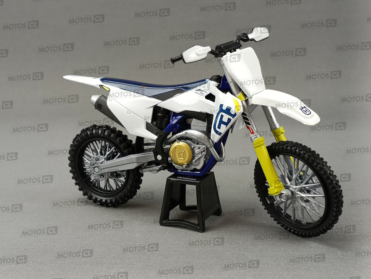 MINIATURE MOTOCROSS HUSQVARNA FC450 1/12ÈME / RN085-58153