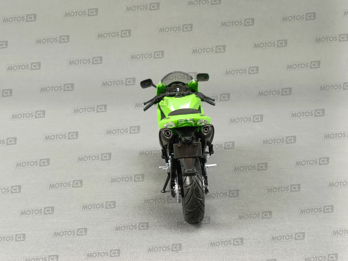 MINIATURE MOTO KAWASAKI ZX10R 1/12ÈME / RN085-42443
