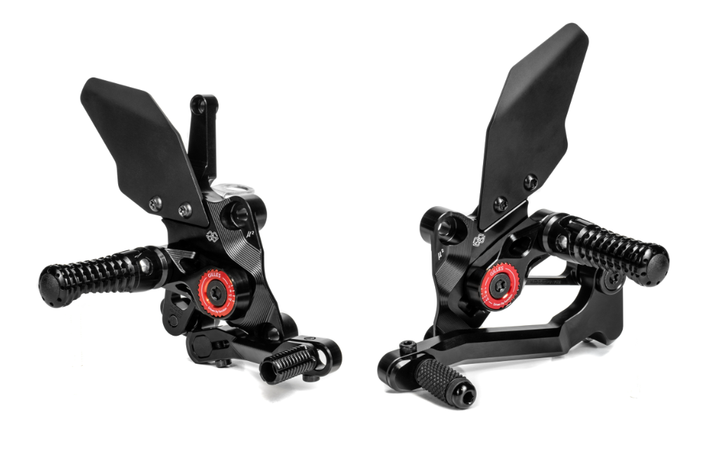 COMMANDES RECULÉES SUZUKI GSX-R 1300 HAYABUSA 2021 À 2025 GILLES TOOLING EN ALUMINIUM RÉGLABLES HOMOLOGUÉES / RGMUE2-S03-B