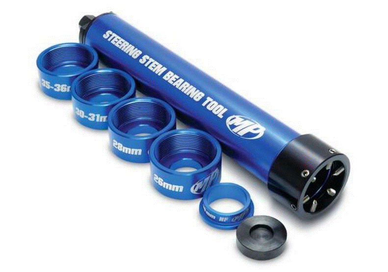 COFFRET POUR LE REMPLACEMENT DES ROULEMENTS DE COLONNE DE DIRECTION PERMET DE FAIRE L'INSERTION ET L'EXTRACTION DES ROULEMENTS MOTION PRO / RM08-0544