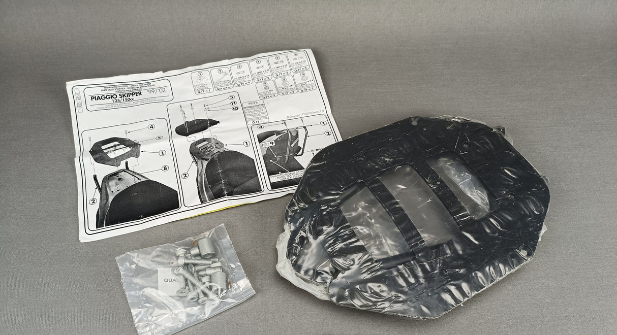 SUPPORT TOP CASE GIVI SKIPPER 125-150 1999 À 2002 / RGSR55