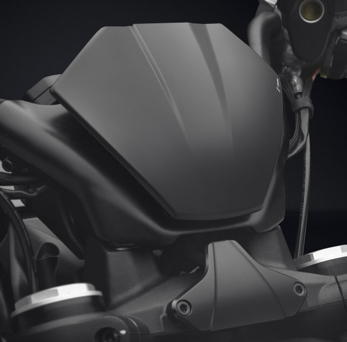 SAUTE-VENT ET COUVERCLE DE PHARE RIZOMA EN ALUMINIUM POUR DUCATI DIAVEL V4 2023 À 2026 / RRZDM166B