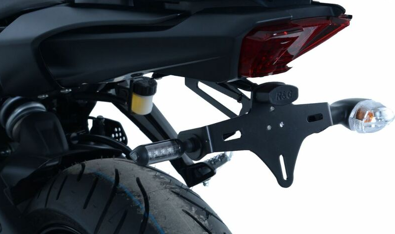 SUPPORT DE PLAQUE YAMAHA MT07 2014 À 2020 R&G RACING / RRLP0251BK