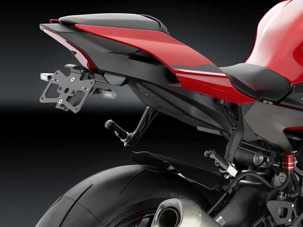 SUPPORT DE PLAQUE YAMAHA R1 2015 À 2024-R1 M 2015 À 2019-R1M 2020 À 2024 HOMOLOGUÉ RIZOMA / RRPT219B