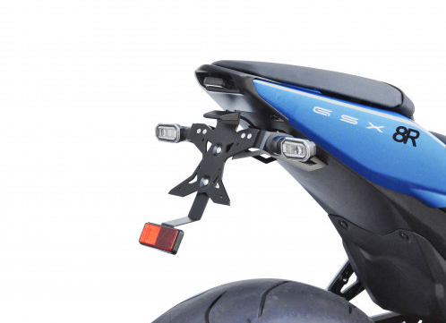 SUPPORT DE PLAQUE SUZUKI GSX-8S 2023 À 2025 ET GSX-8R 2024 À 2025 TOP BLOCK / RTSPES43