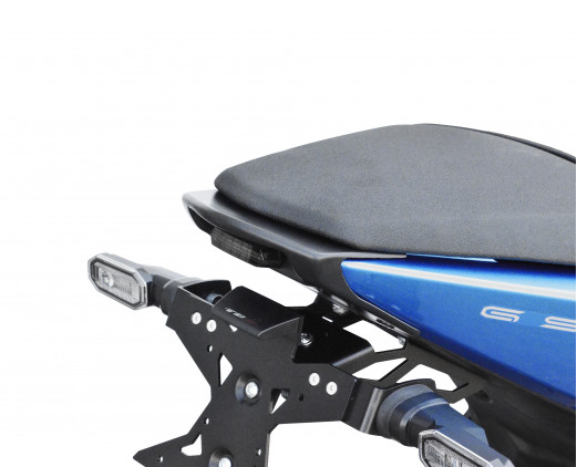 SUPPORT DE PLAQUE SUZUKI GSX-8S 2023 À 2025 ET GSX-8R 2024 À 2025 TOP BLOCK / RTSPES43