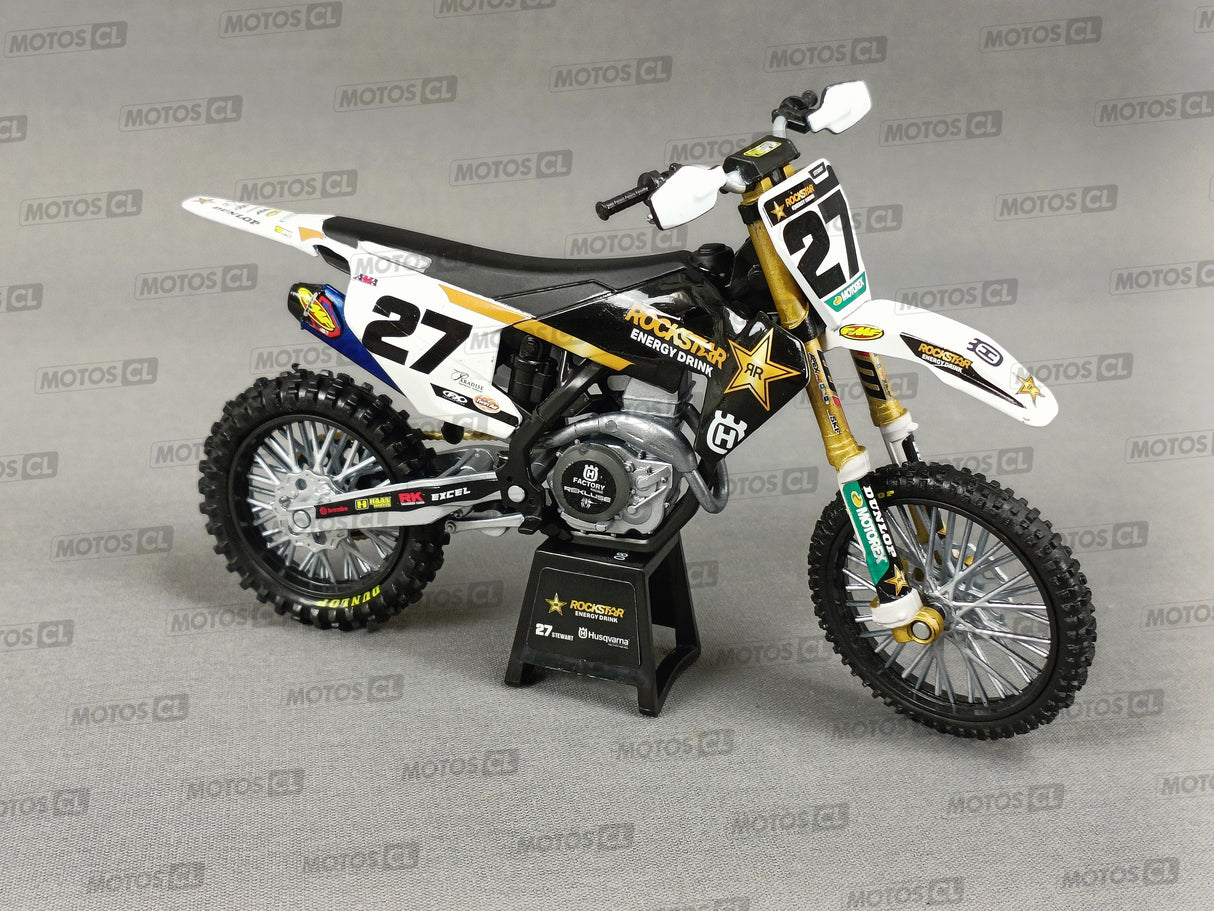 MINIATURE MOTOCROSS HUSQVARNA FC450 ROCKSTAR N°27 MALCOM STEWART 1/12ÈME / RN085-58403