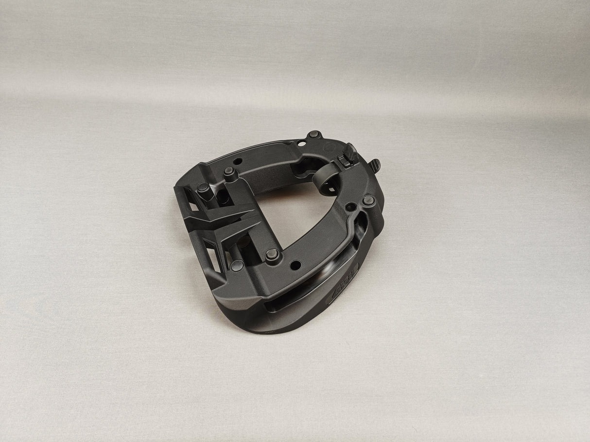 PLATINE GIVI MONOLOCK M6M AVEC SUPPORT ANTI-VOL / RGM6M