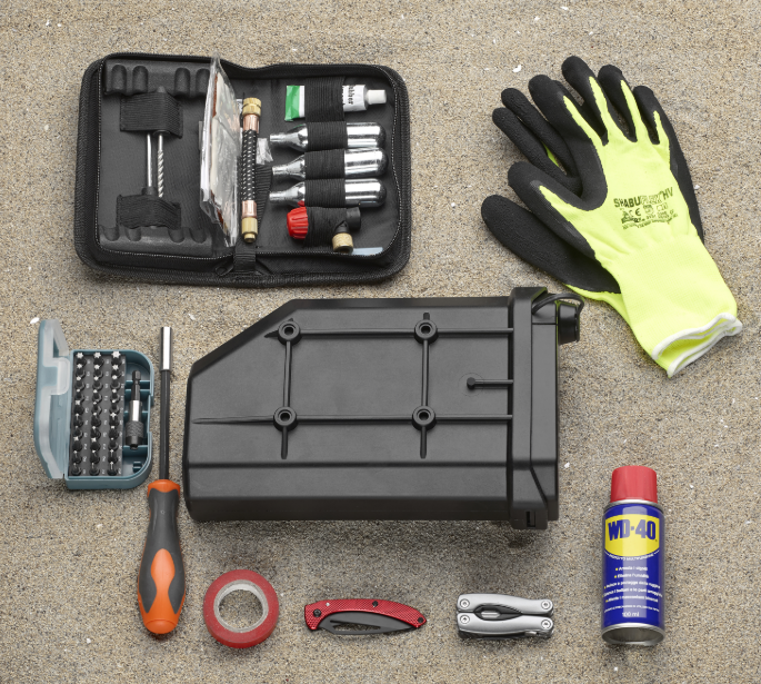 BOITE A OUTILS GIVI A MONTER SUR SUPPORT VALISE / S250