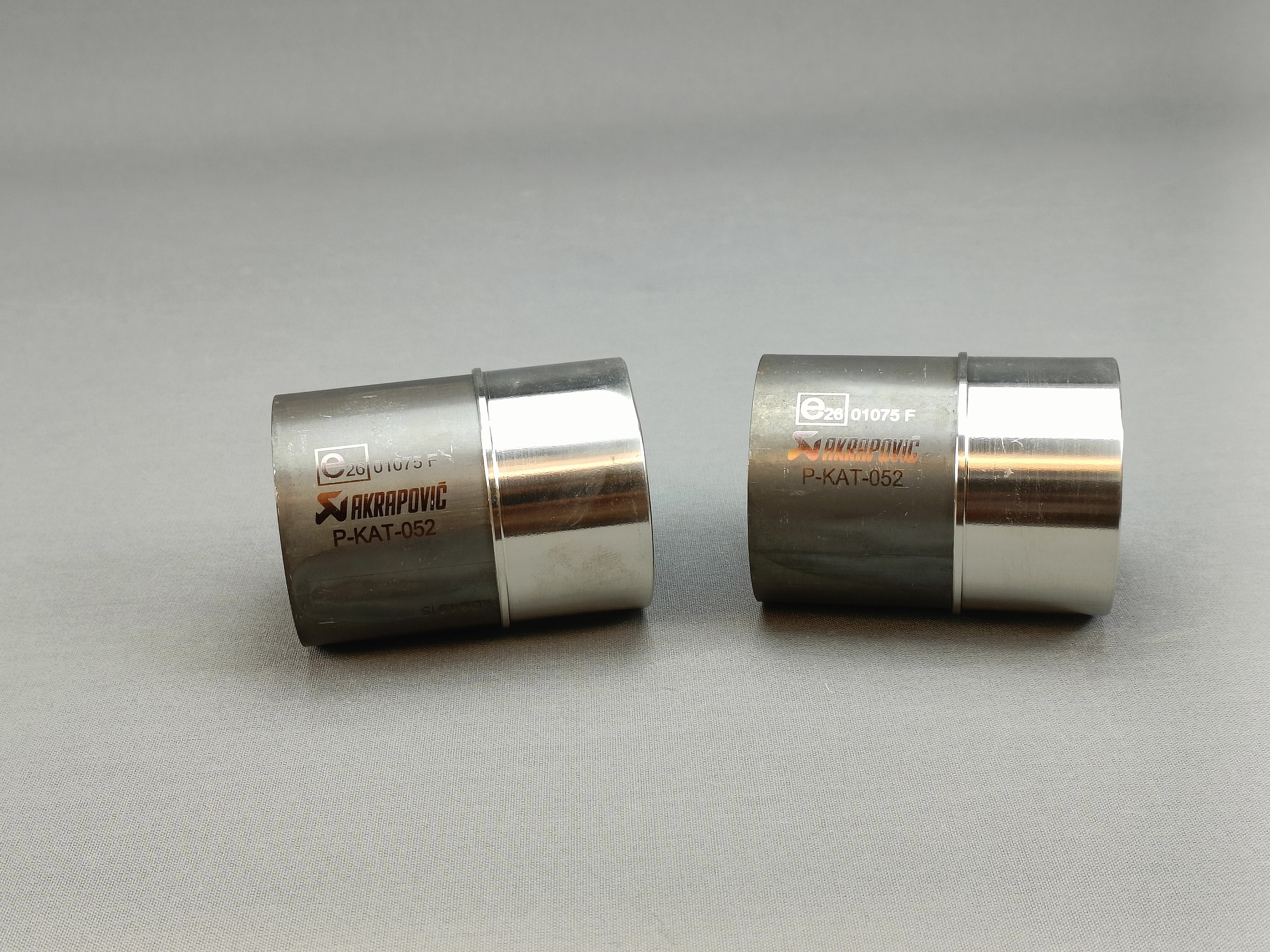 CATALYSEURS AKRAPOVIC POUR KAWASAKI ZZR1400 ET ZX14R 2016 À