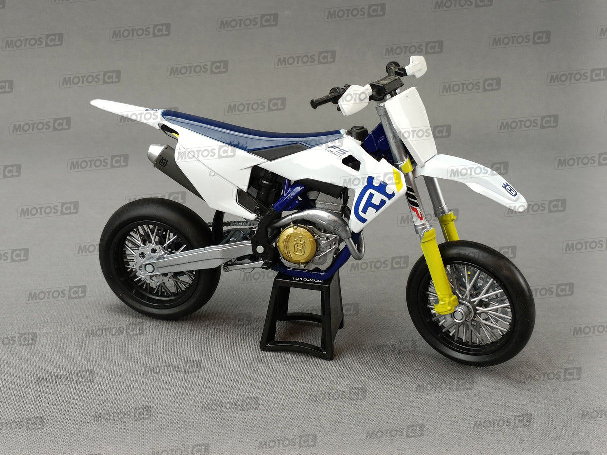 MINIATURE MOTO HUSQVARNA FC450 SUPERMOTARD 1/12ÈME / RN085-58163