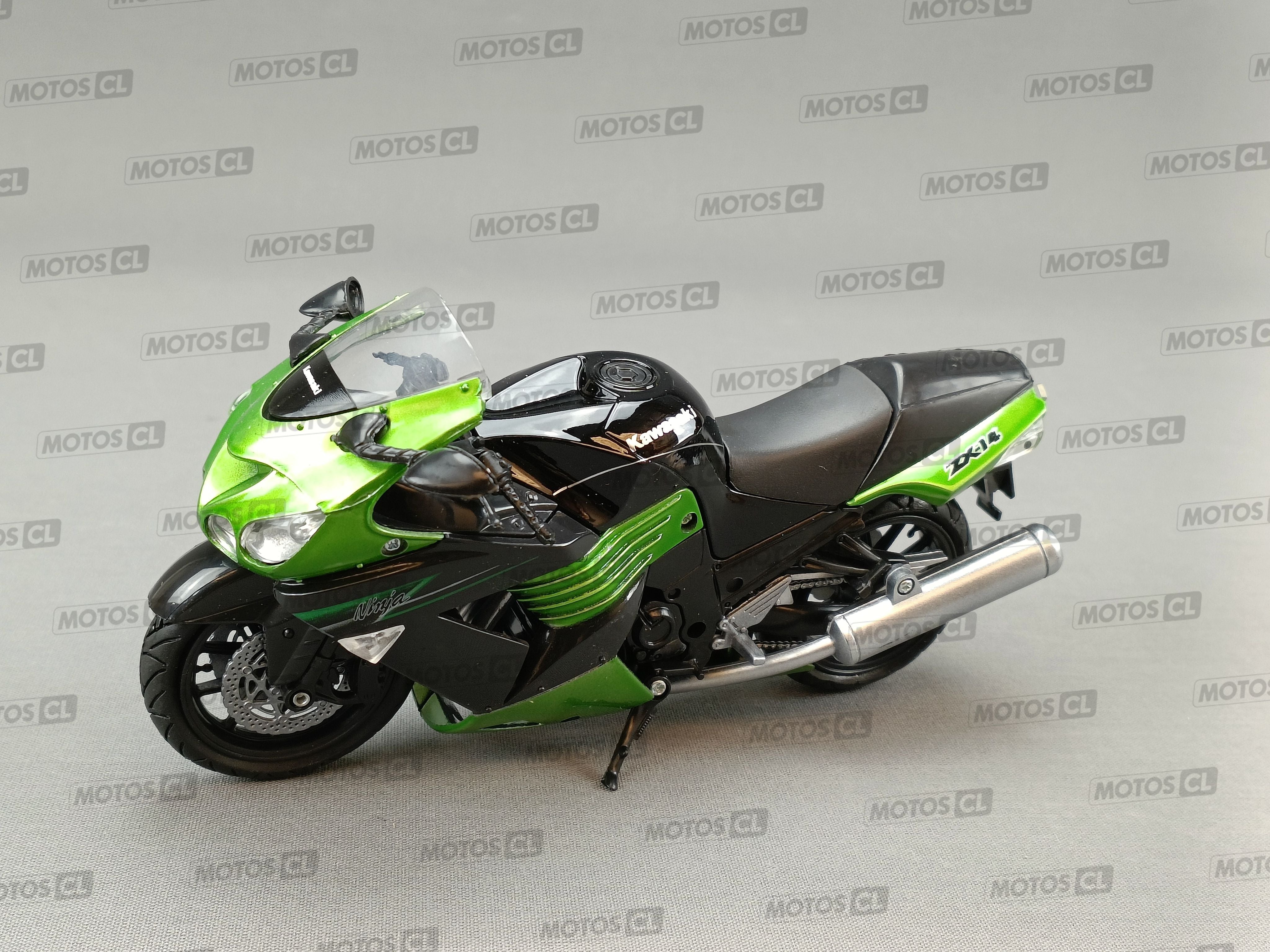 MINIATURE MOTO KAWASAKI ZZR1400 1/12ÈME / RN085-57433 – Motos CL