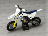 MINIATURE MOTO HUSQVARNA FC450 SUPERMOTARD 1/12ÈME / RN085-58163