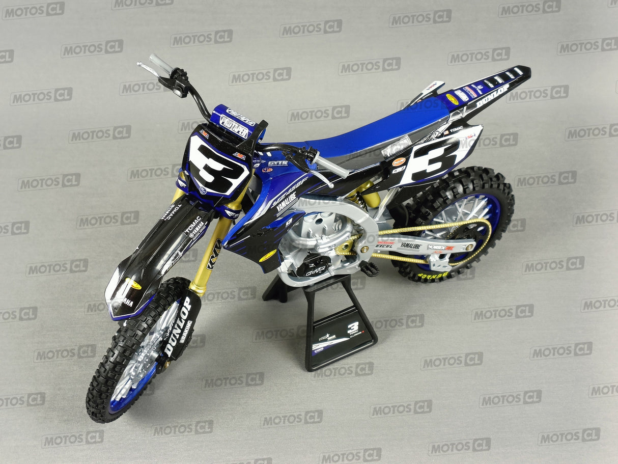 MINIATURE MOTOCROSS YAMAHA STAR RACING TEAM YZF450 N°3 ELI TOMAC 1/6ÈME / RN085-49713