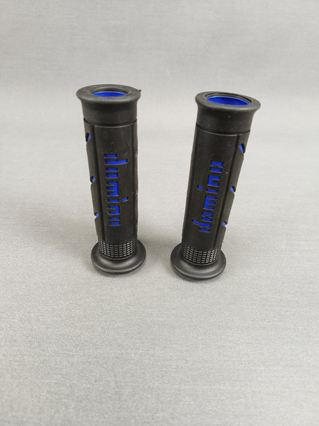 POIGNEES DOMINO A250 GEL DIAMETRE 22MM LONGUEUR 126MM / DISPO EN 4 COLORIS