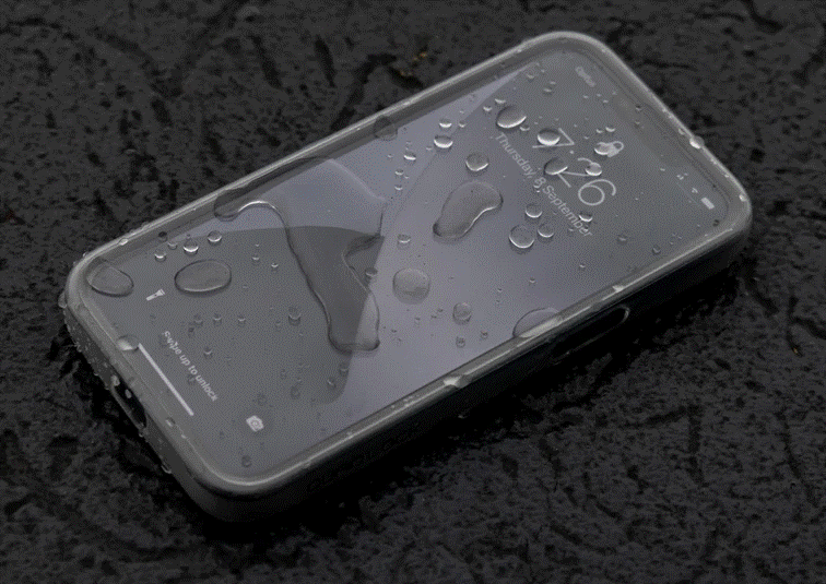 PROTECTION ÉTANCHE-PONCHO QUAD LOCK® iPHONE 15 PRO MAX / QMC-PON-IP15XL
