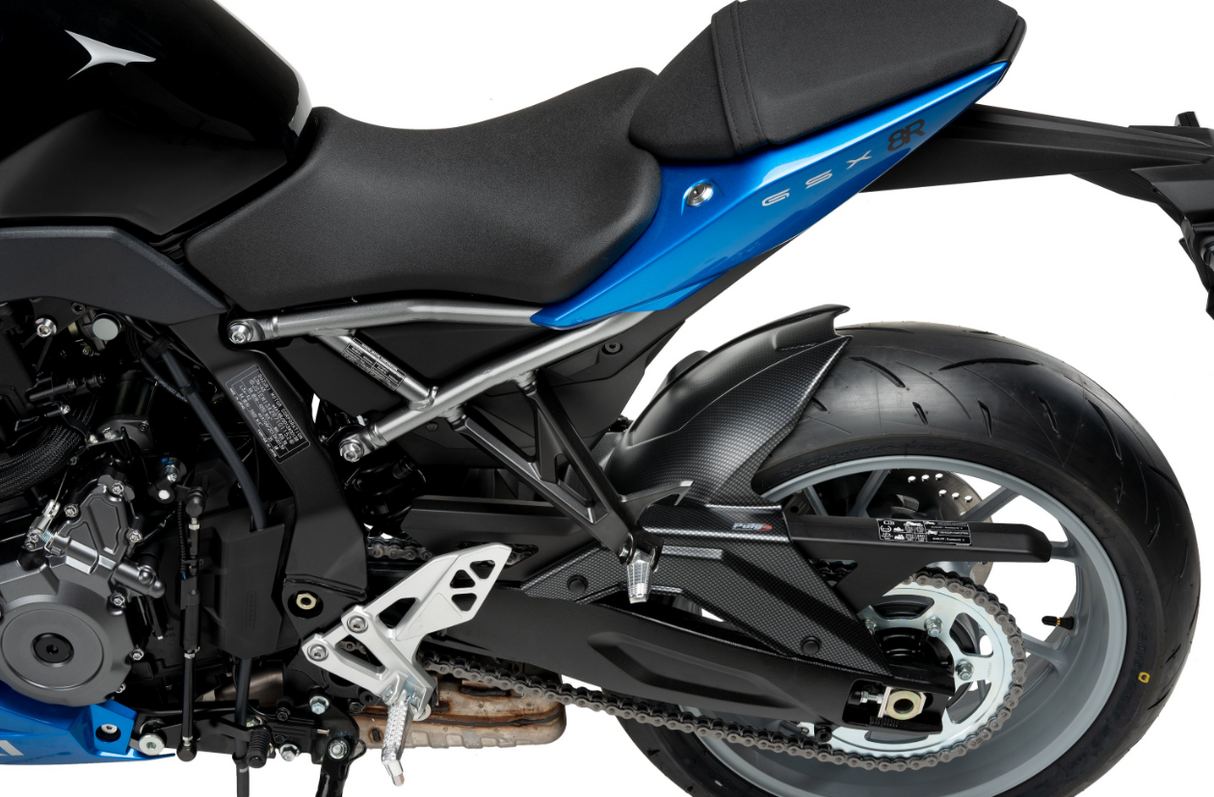 GARDE BOUE ARRIERE GSX-8R SUZUKI 2024 À 2025 ET GSX-8S 2023 À 2025 IMITATION CARBONE PUIG / RP21699C