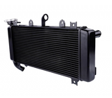 RADIATEUR D'EAU DE REMPLACEMENT EN ALUMINIUM TYPE ORIGINE POUR KAWASAKI Z650 ET NINJA650 2017 À 2024 BRAZOLINE / RBRA1255