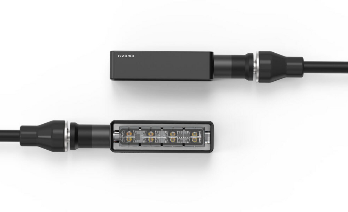 PAIRE DE CLIGNOTANTS LEDS SÉQUENTIELS RIZOMA LAYER HOMOLOGUÉS ANODISÉS NOIR / RRTS140B