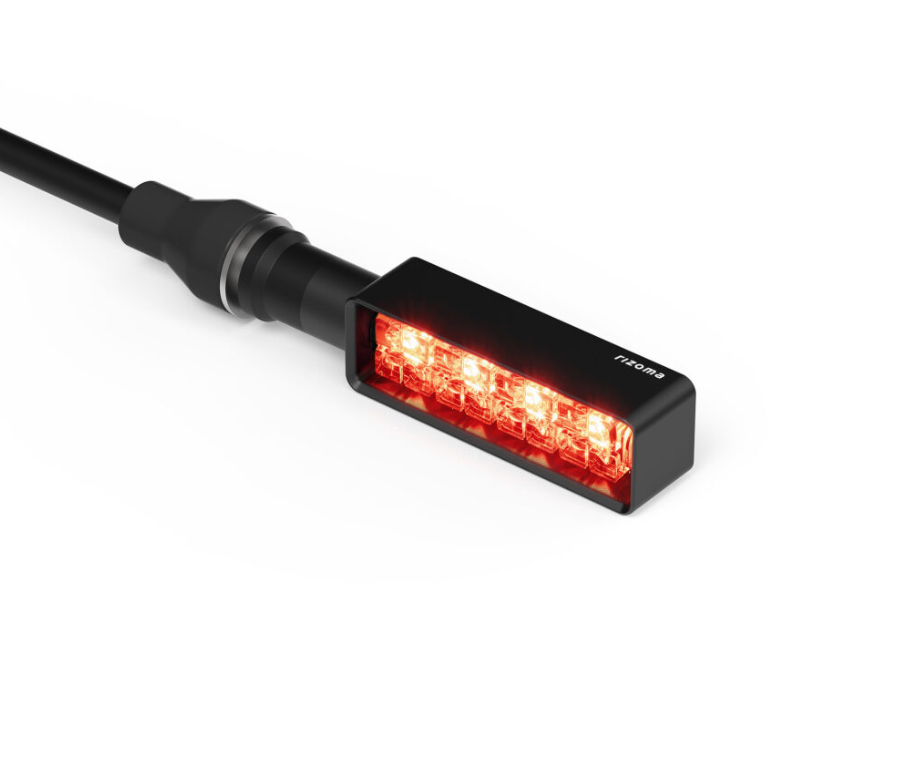 PAIRE DE CLIGNOTANTS LEDS SÉQUENTIELS RIZOMA LAYER 3 + FEUX DE POSITION + FEUX STOP HOMOLOGUÉS ANODISÉS NOIR / RRTS145B